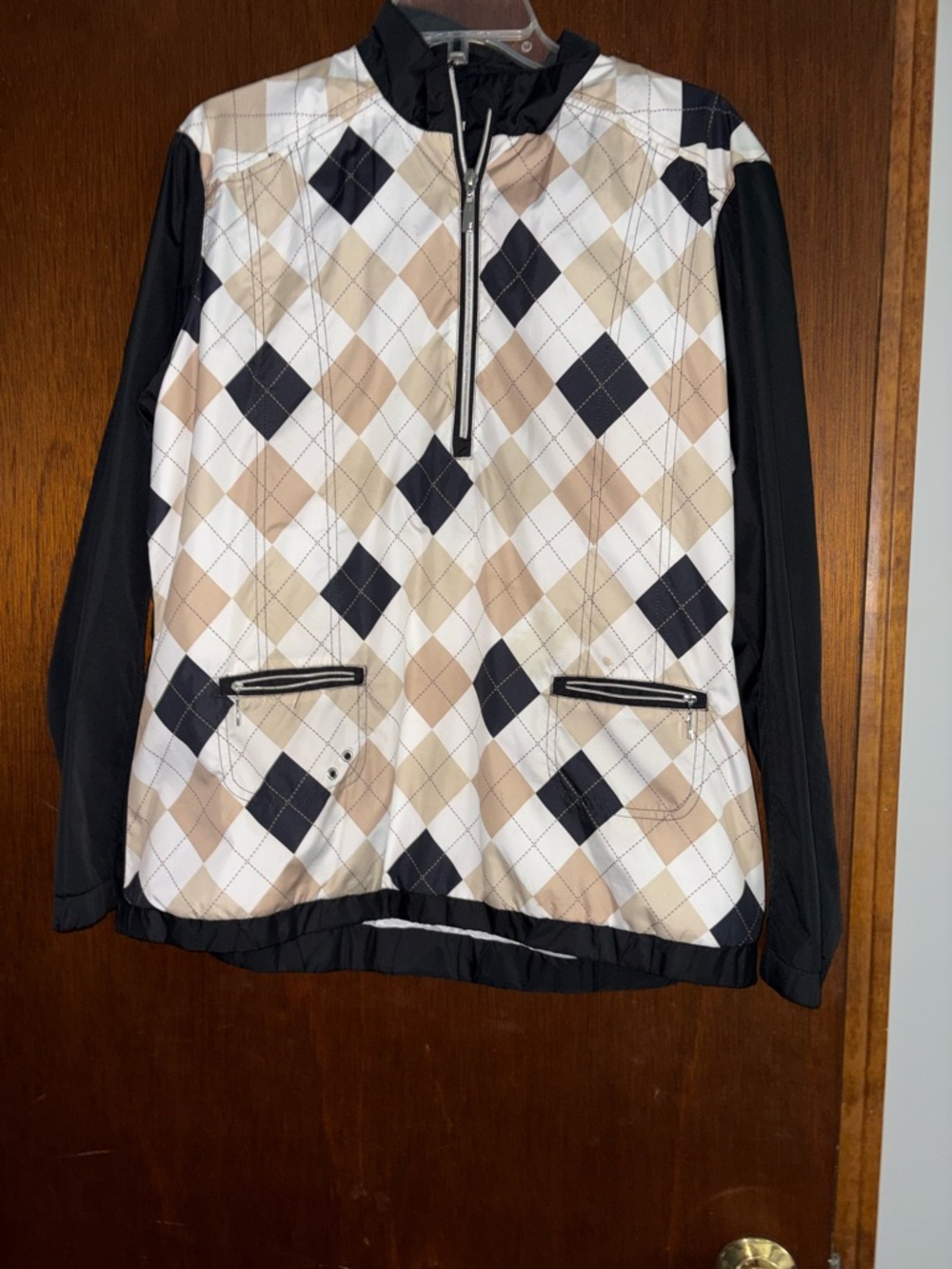 Women's Beige & Black Argyle Pullover Top